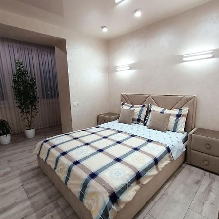 Appartamento 2К Шикарний Люкс! Khmelʼnytsʼkyy Esterno foto